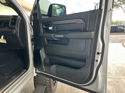 New 2025 RAM 2500 Limited image 35