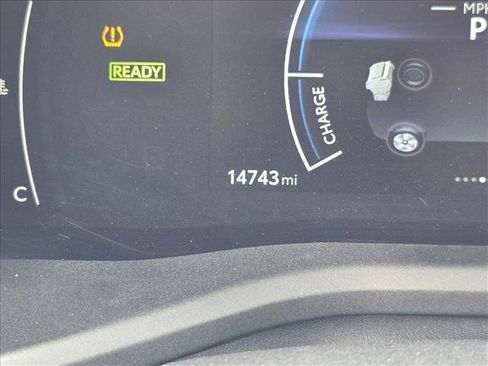 Used 2025 Toyota Camry LE image 11