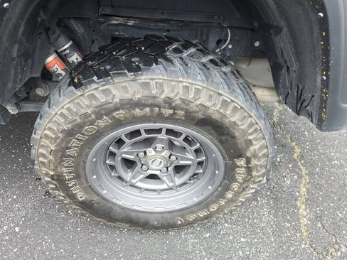 Used 2021 Jeep Gladiator Mojave AWD/4WD image 11