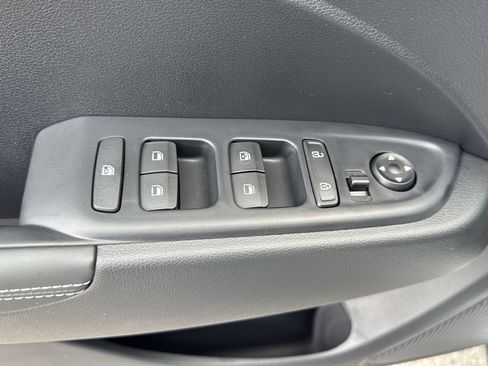 New 2026 Hyundai Venue SEL FWD image 15