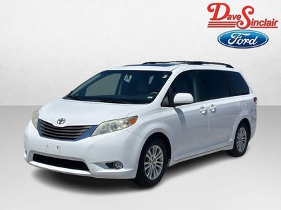 Used 2014 Toyota Sienna XLE