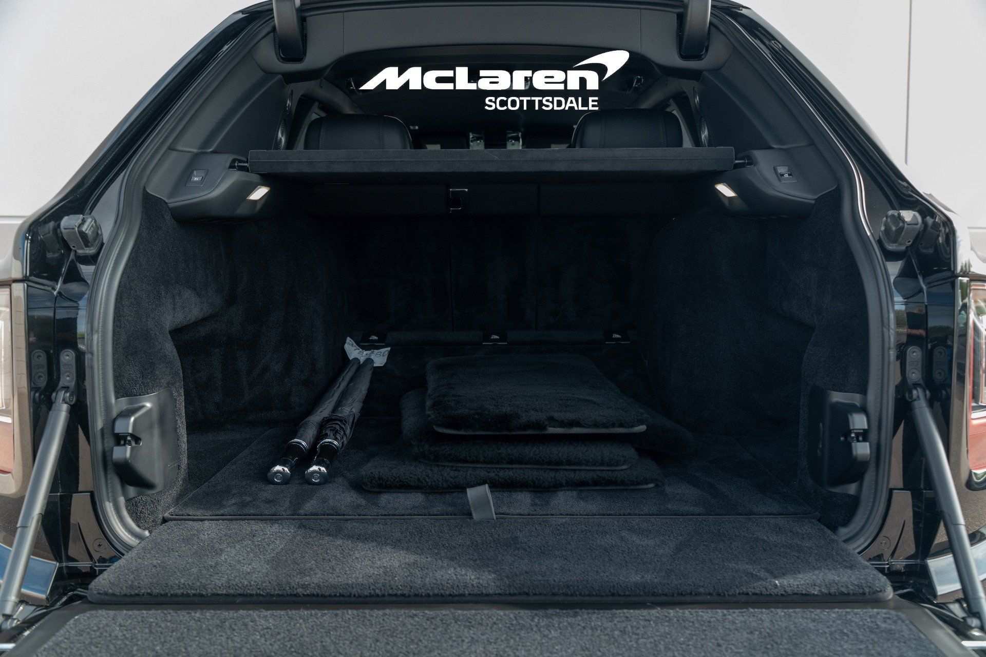 Used 2022 Rolls-Royce Cullinan AWD/4WD image 35