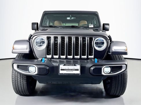Used 2022 Jeep Wrangler Unlimited Sahara image 2