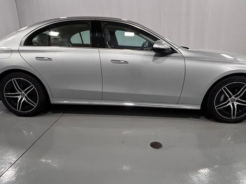Certified 2025 Mercedes-Benz E 350 4MATIC Sedan image 5