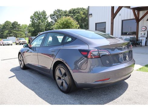 Used 2023 Tesla Model 3 Standard Range RWD image 3