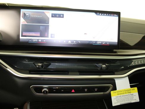 New 2026 BMW X5 xDrive40i w/ M Sport Package image 28