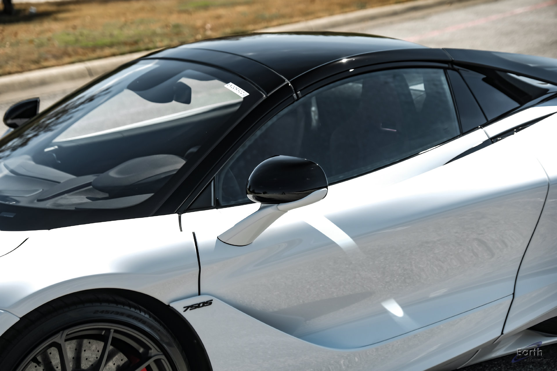Used 2025 McLaren 750S Spider RWD image 40