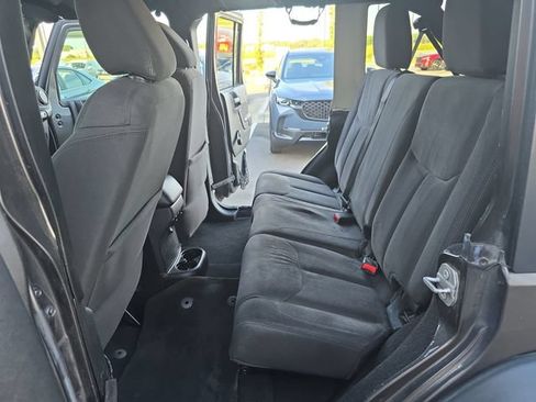 Used 2017 Jeep Wrangler Unlimited Sport w/ Connectivity Group AWD/4WD image 10