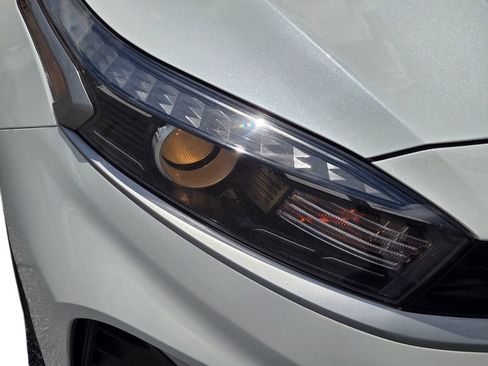Certified 2024 Kia Forte LXS w/ LXS Technology Package FWD image 4