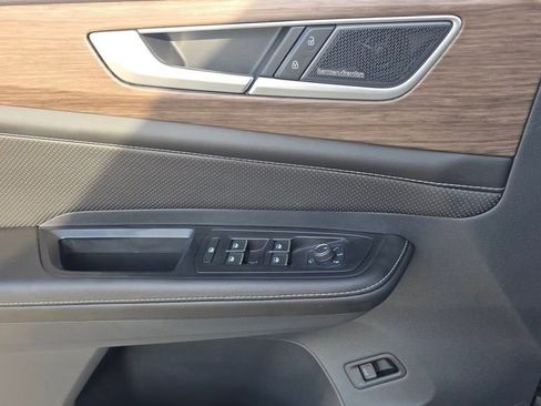 Used 2025 Volkswagen Atlas SEL Premium R-Line image 26