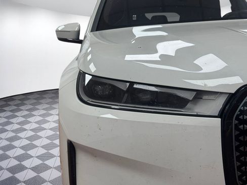 Used 2023 BMW iX xDrive50 w/ Convenience Package image 9