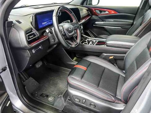 Certified 2024 Chevrolet Traverse RS AWD/4WD image 14
