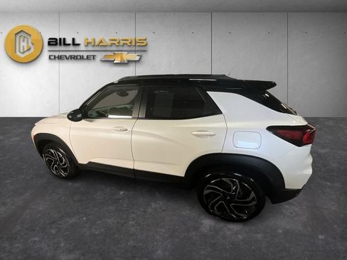 Used 2024 Chevrolet TrailBlazer RS w/ Convenience Package AWD/4WD image 13