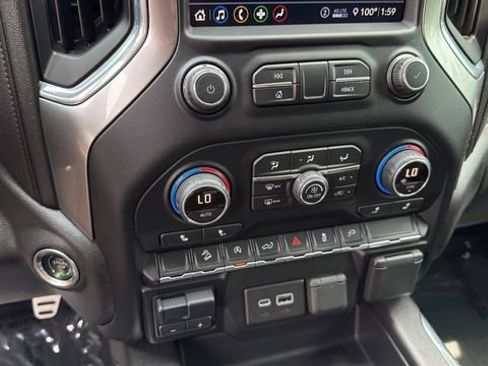 Used 2020 Chevrolet Silverado 1500 RST AWD/4WD image 31