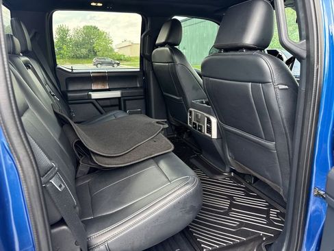 Used 2022 Ford F250 Lariat w/ Black Appearance Package AWD/4WD image 12