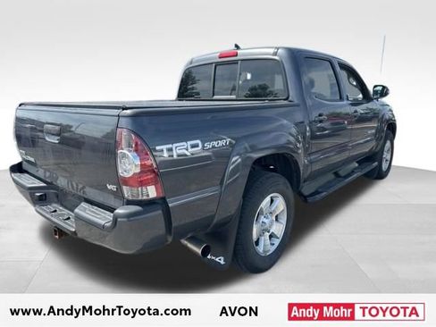 Used 2015 Toyota Tacoma 4x4 Double Cab w/ TRD Sport Package image 8