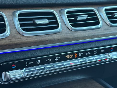 Certified 2025 Mercedes-Benz GLE 350 4MATIC image 25