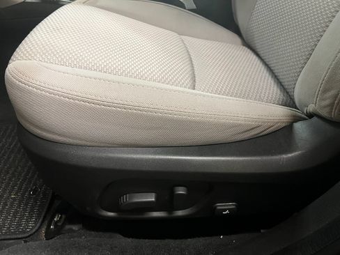 Used 2018 Subaru Forester 2.5i Premium w/ Popular Package #2A AWD/4WD image 20