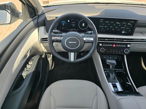 Certified 2025 Hyundai Tucson SEL AWD/4WD image 13