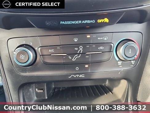 Used 2018 Ford Focus SE image 14