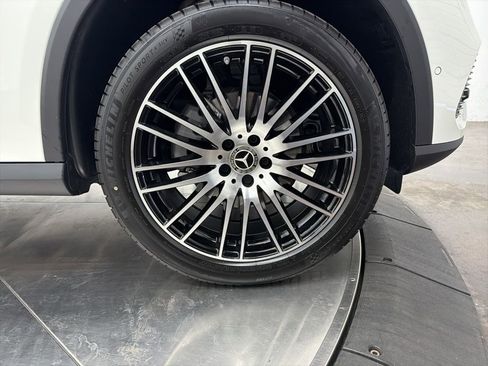 New 2026 Mercedes-Benz GLC 300 image 9