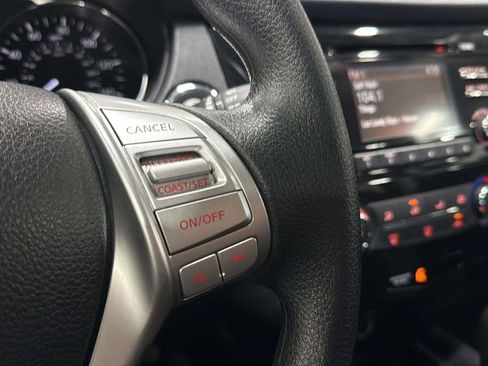 Used 2015 Nissan Rogue SV AWD/4WD image 22