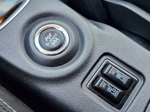 Used 2016 Mitsubishi Outlander SE AWD/4WD image 23