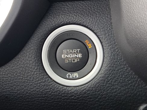 Used 2021 RAM 1500 Big Horn image 24