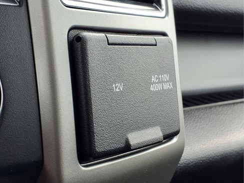 Used 2017 Ford F150 Lariat w/ Equipment Group 502A Luxury AWD/4WD image 23