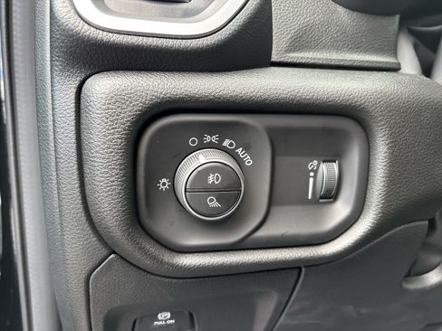 New 2026 RAM 1500 Express AWD/4WD image 10