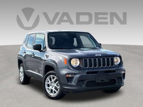 Used 2023 Jeep Renegade Latitude AWD/4WD image 1