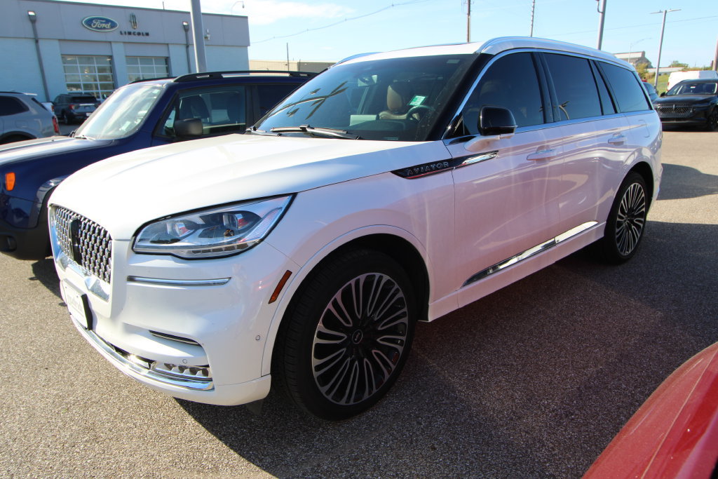 Used 2024 Lincoln Aviator Black Label AWD/4WD image 5