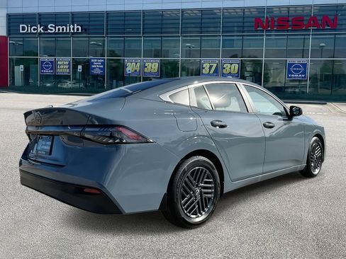 New 2026 Nissan Sentra SV w/ Floor Mat Package image 6