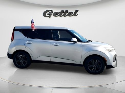 Used 2021 Kia Soul EX image 8