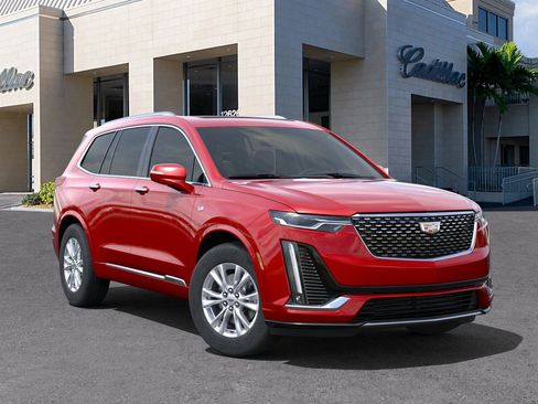 New 2025 Cadillac XT6 Luxury image 1