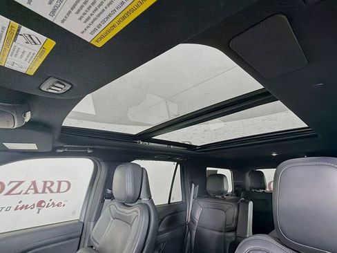 Certified 2024 Lincoln Navigator Reserve AWD/4WD image 26