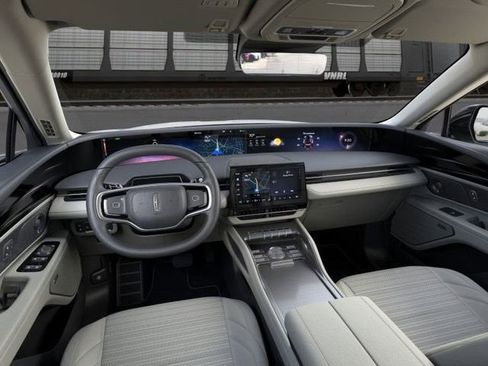 New 2026 Lincoln Nautilus Reserve image 9