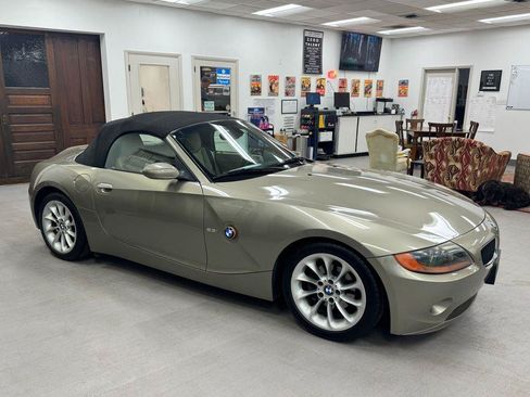 Used 2004 BMW Z4 2.5i RWD image 26