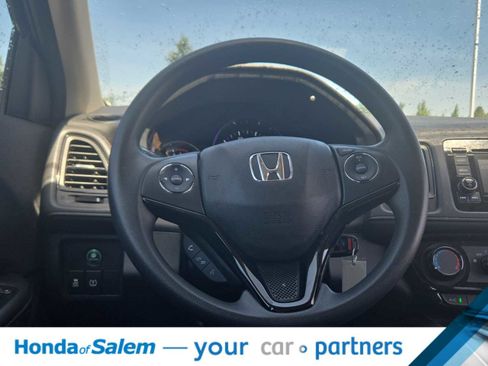 Used 2020 Honda HR-V LX image 15