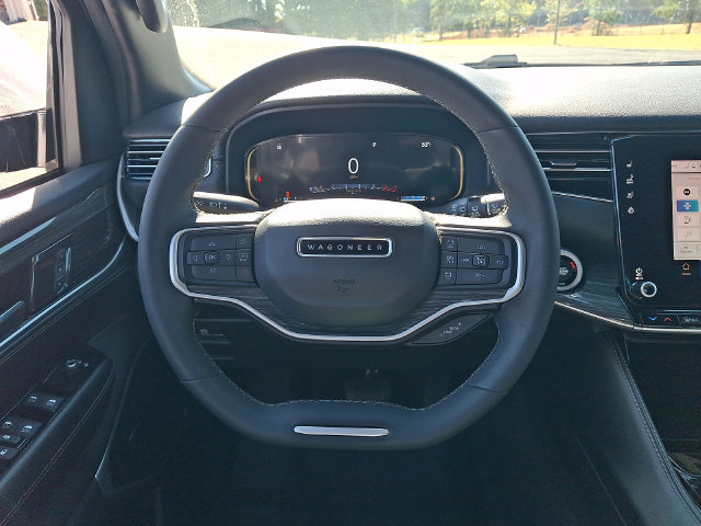 Used 2022 Jeep Wagoneer Series II RWD image 19