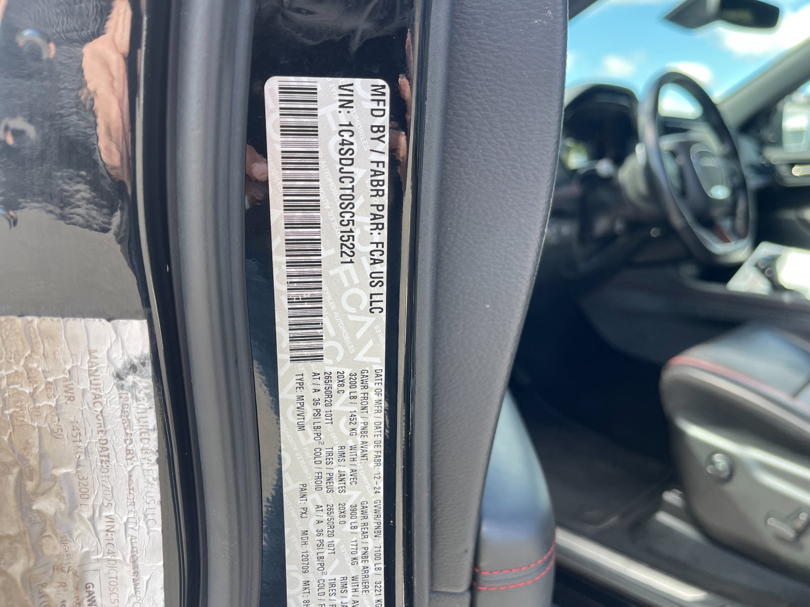 Used 2025 Dodge Durango R/T AWD/4WD image 36
