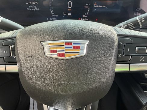 Used 2025 Cadillac XT4 Sport image 37