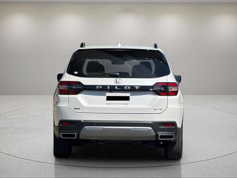 New 2026 Honda Pilot Elite image 4