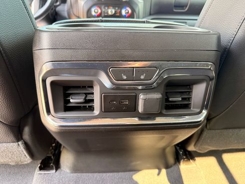 Used 2023 GMC Sierra 2500 Denali w/ Denali Ultimate Package AWD/4WD image 29