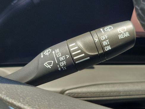 Used 2025 Buick Encore GX Sport Touring FWD image 22