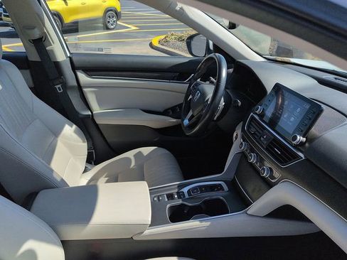 Used 2020 Honda Accord EX-L image 10
