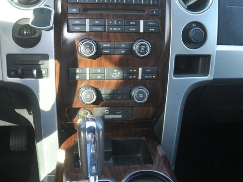 Used 2010 Ford F150 Platinum image 36