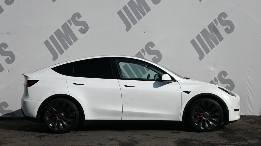 Used 2022 Tesla Model Y Performance AWD/4WD image 4