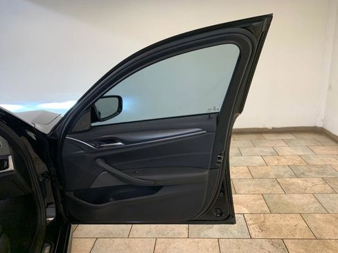 Used 2022 BMW 540i xDrive w/ M Sport Package image 70