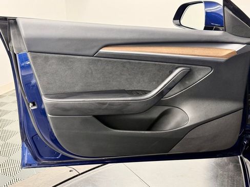 Used 2023 Tesla Model 3 Standard Range image 18